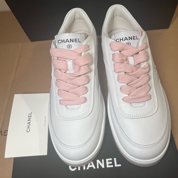 Authentic Chanel CC Low Top Women’s Sneakers size 40 - Picture 6 of 15